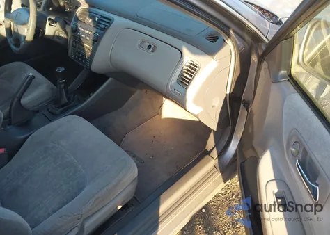 2000 Honda Accord 2.3 Ex z USA, uszkodzony, nr VIN 1HGCG5558YA153551